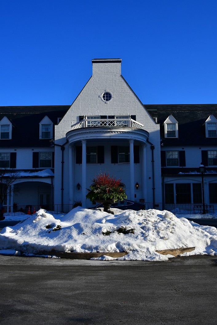 Front View of the Nittany Lion Inn