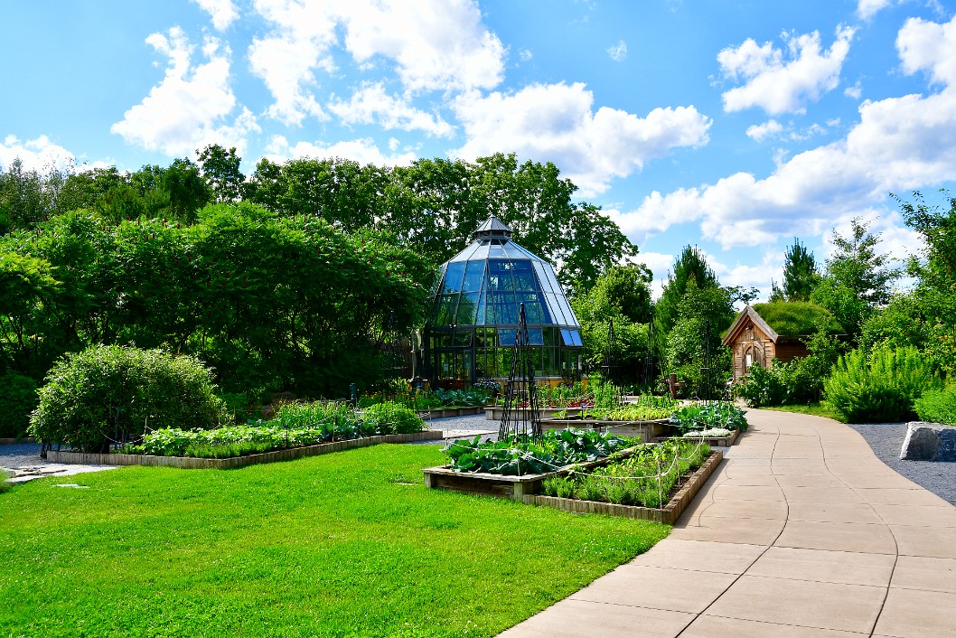 Gardens Growing